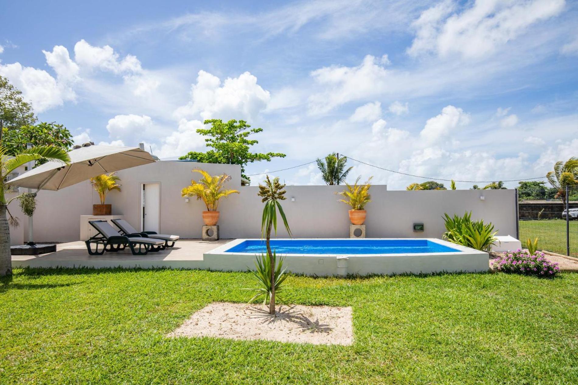 Quaint 4Bdr Villa With Pool In Grand Gaube Exterior photo